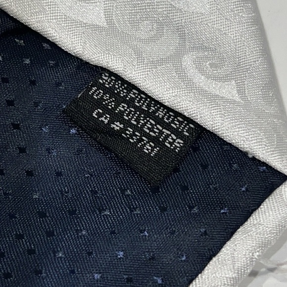 White/ Beige man tie set of 2 - Picture 9 of 14